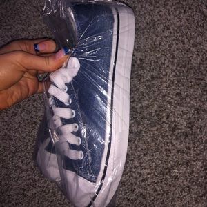 Deep Blue Converse (never worn)